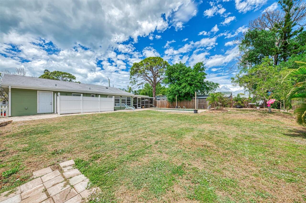 Listing Photo 42