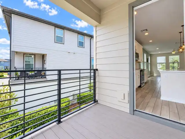 Listing Photo 18