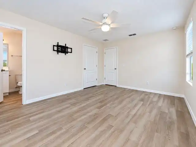 Listing Photo 26