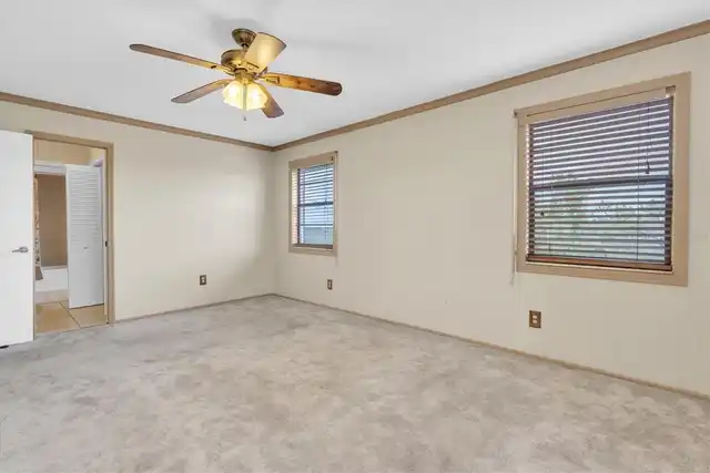 Listing Photo 32