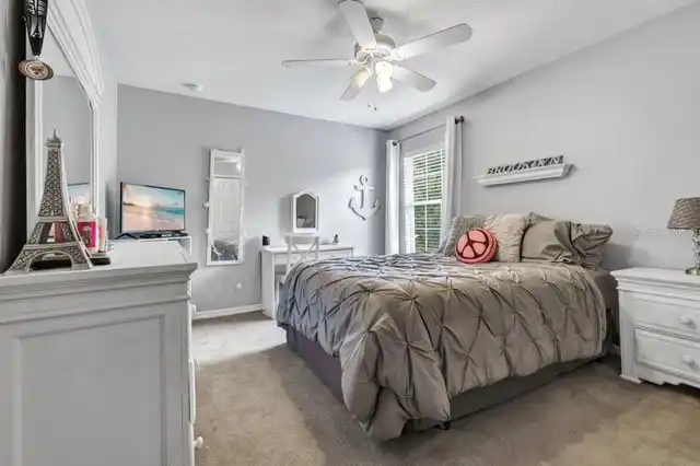 Listing Photo 18