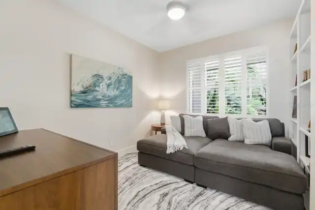 Listing Photo 15