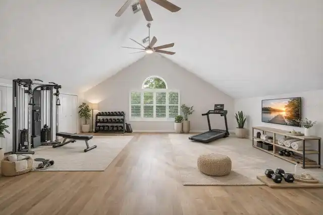 Listing Photo 19