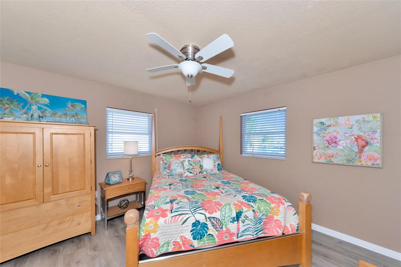 Listing Photo 35