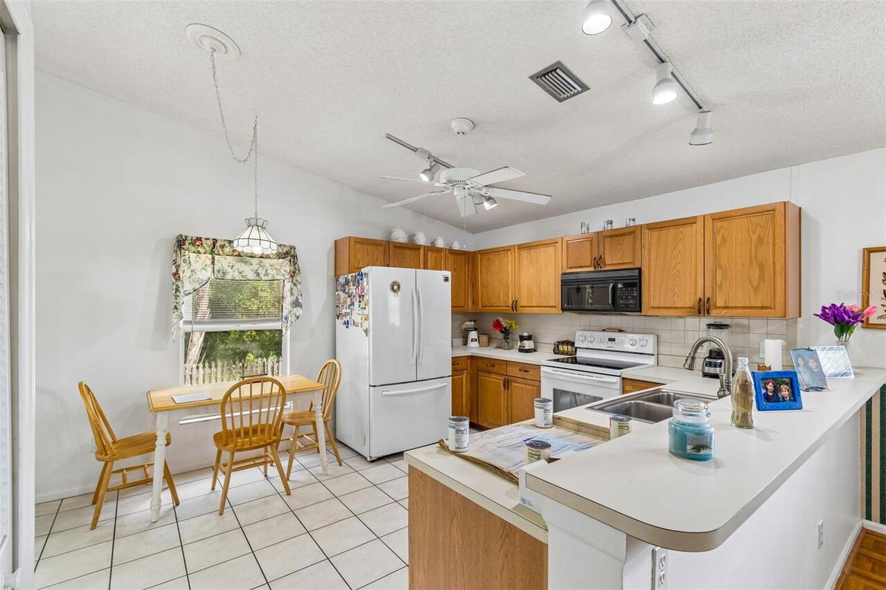 Listing Photo 10