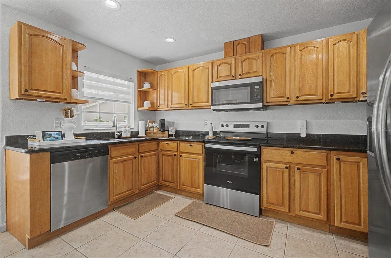 Listing Photo 14