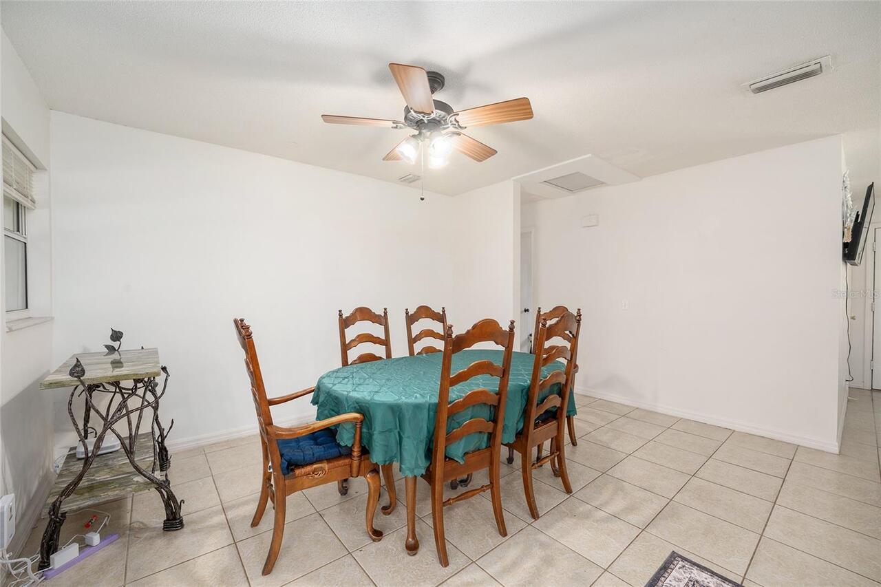 Listing Photo 14