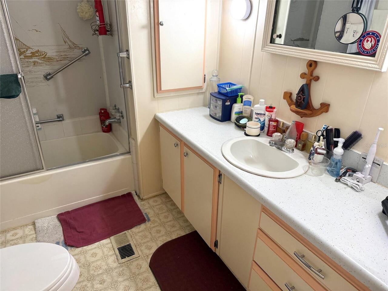 Listing Photo 11