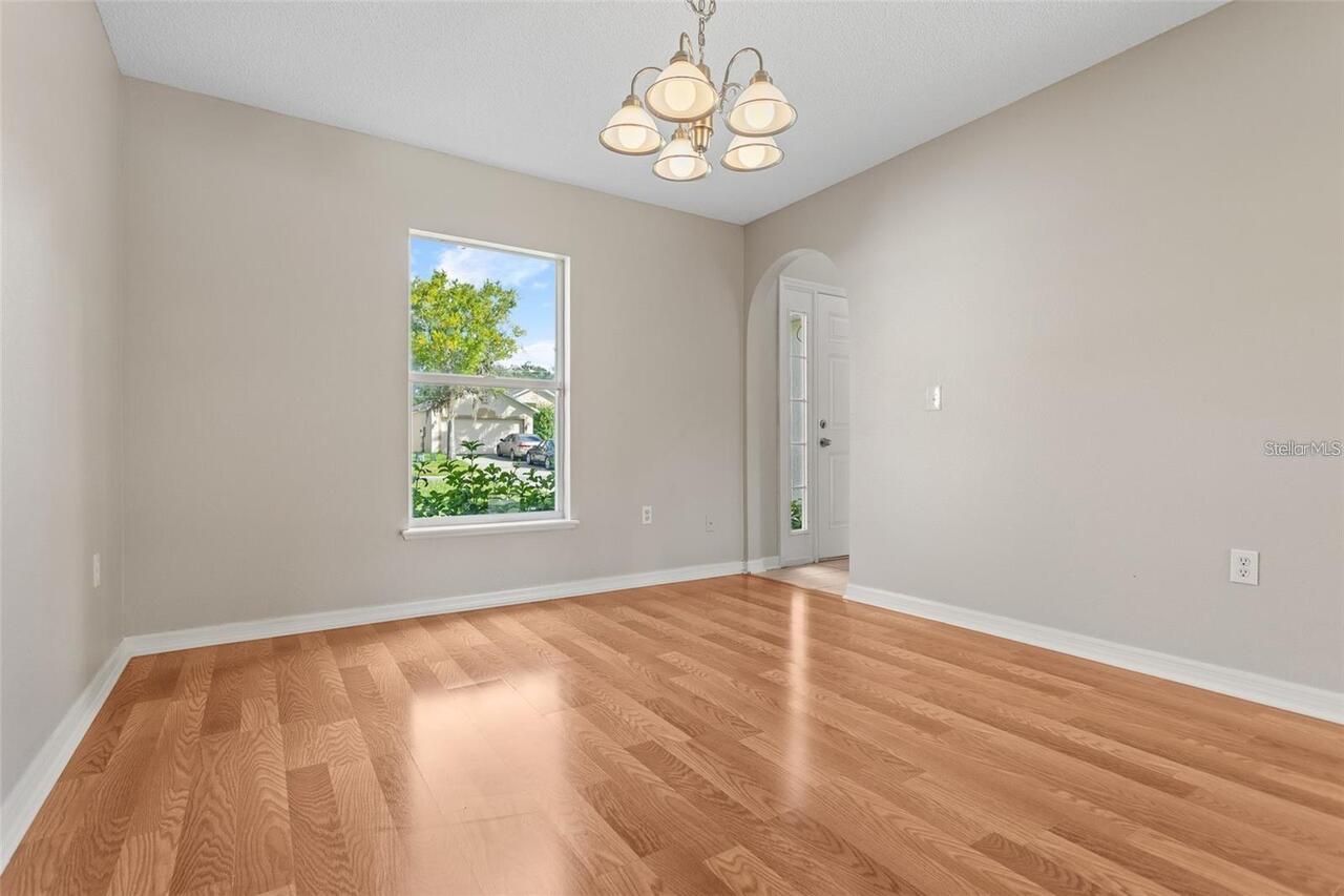 Listing Photo 14
