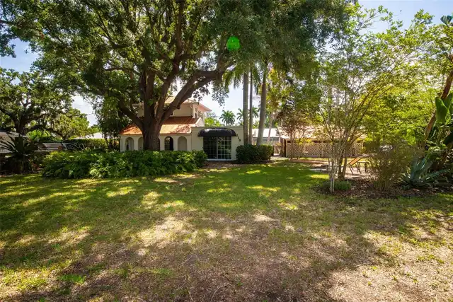 Listing Photo 11