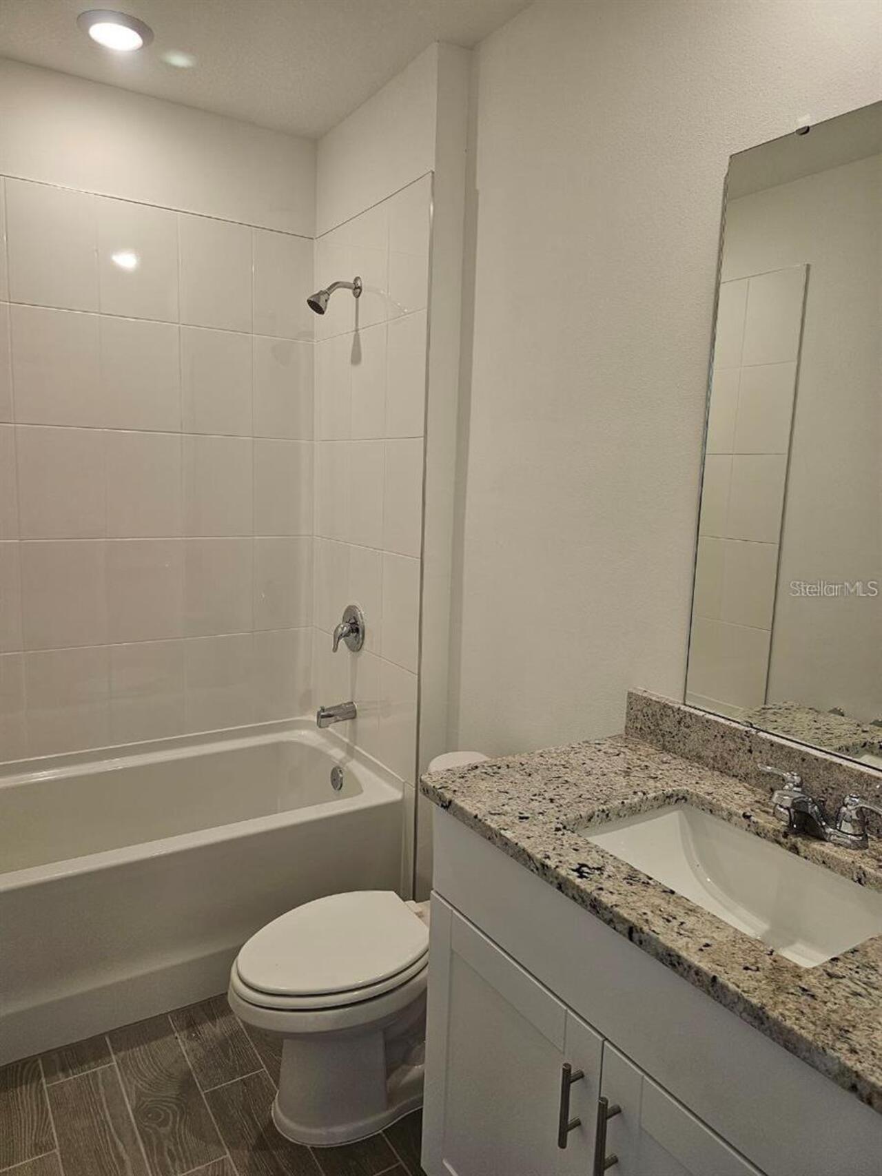 Listing Photo 14
