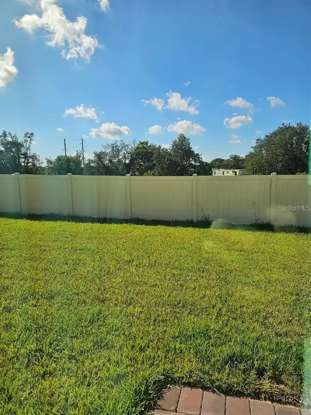 Listing Photo 17