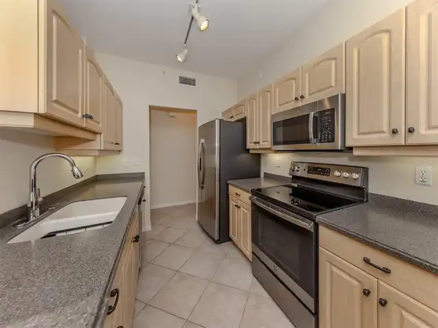 Listing Photo 16