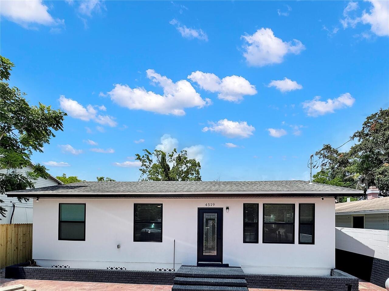 5BR, Residential Lease, 4BA, $3,500
Read More