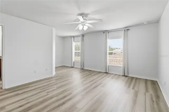 Listing Photo 38