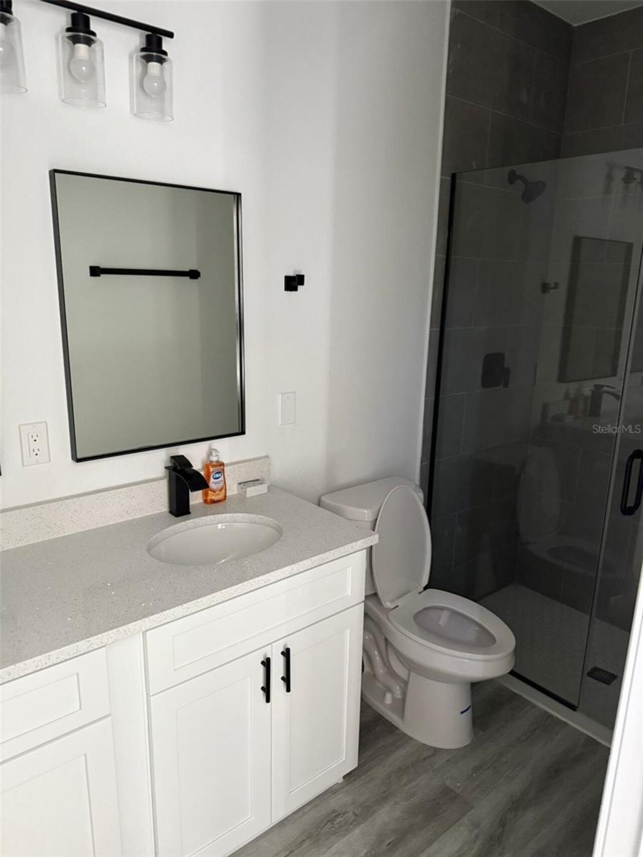 Listing Photo 10