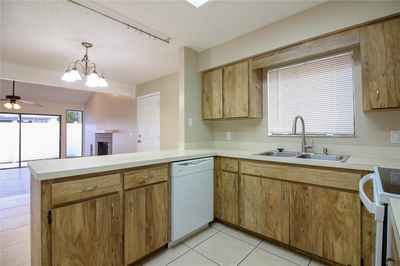 Listing Photo 8