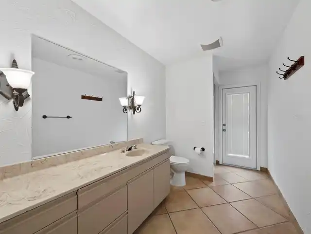 Listing Photo 15