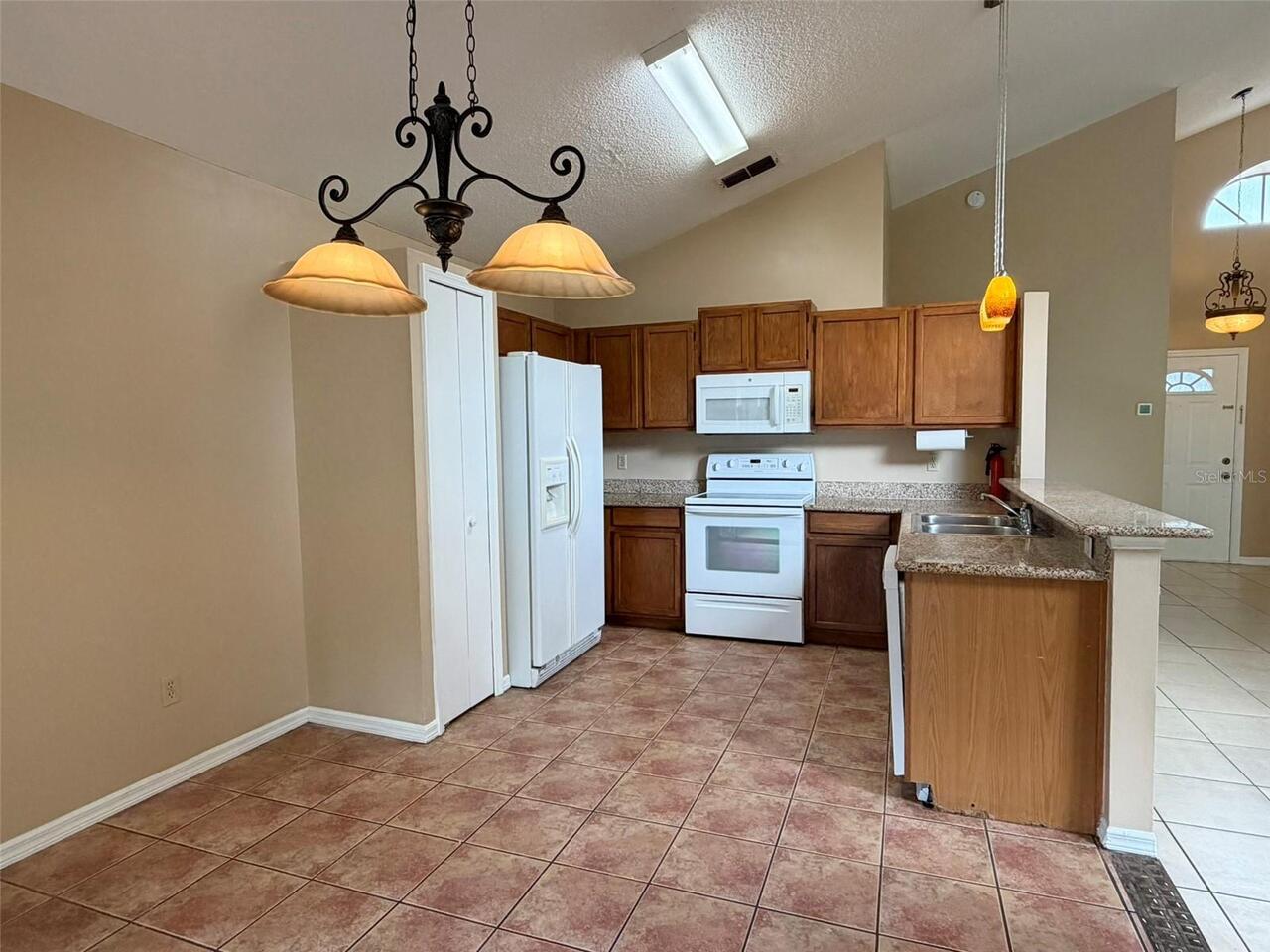 Listing Photo 6