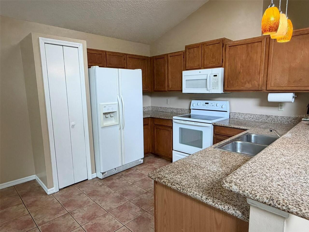 Listing Photo 7