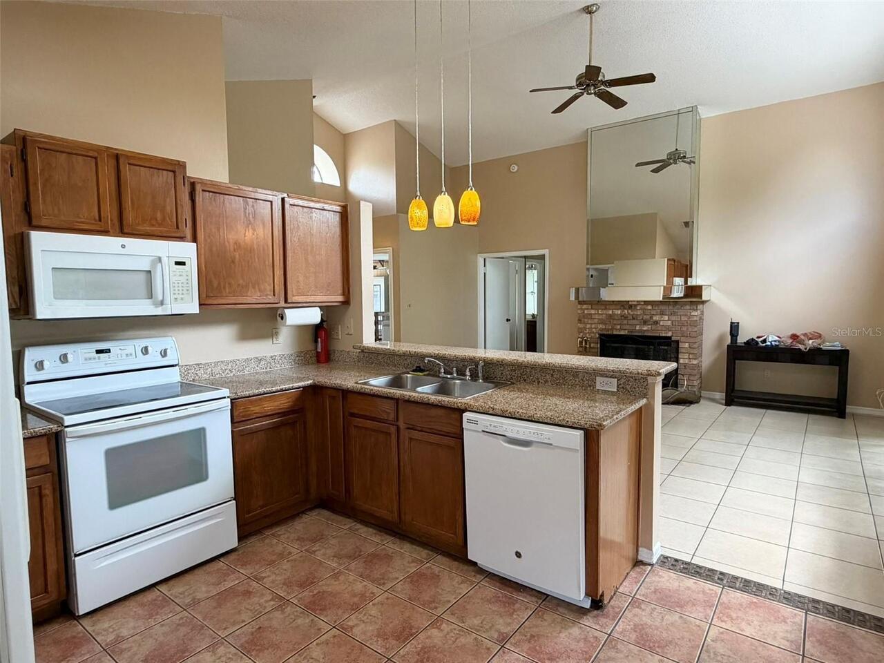 Listing Photo 8