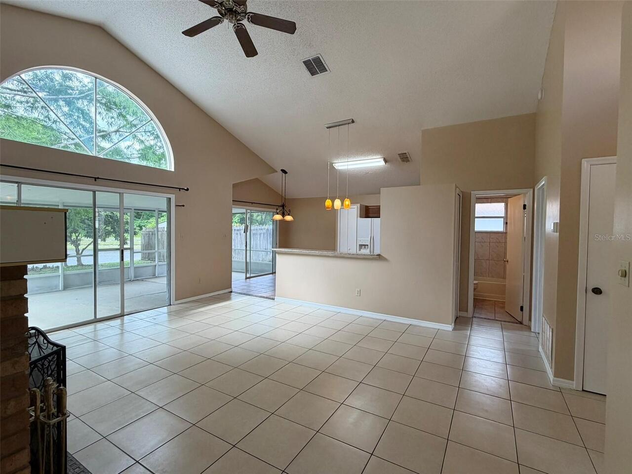 Listing Photo 10