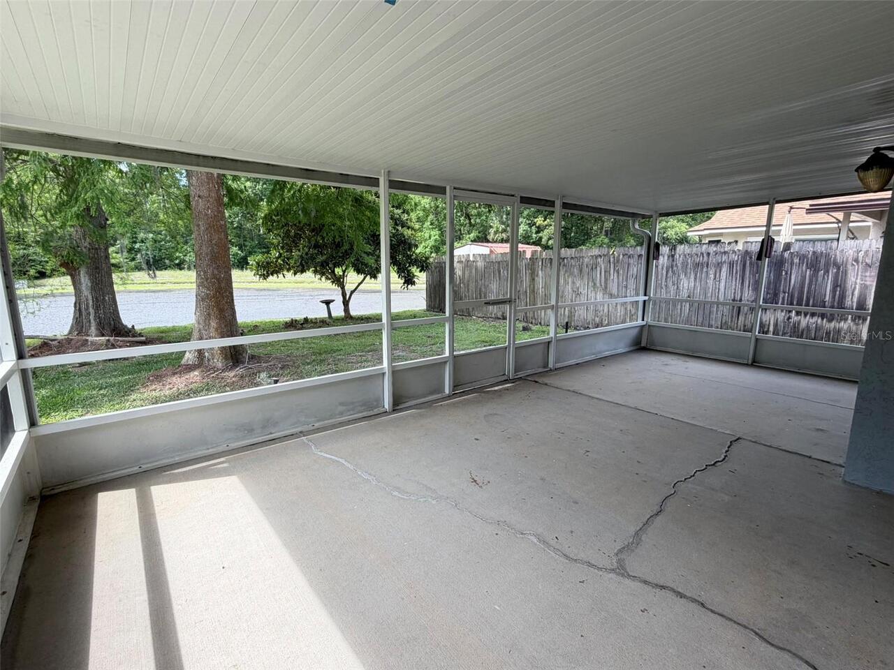 Listing Photo 16