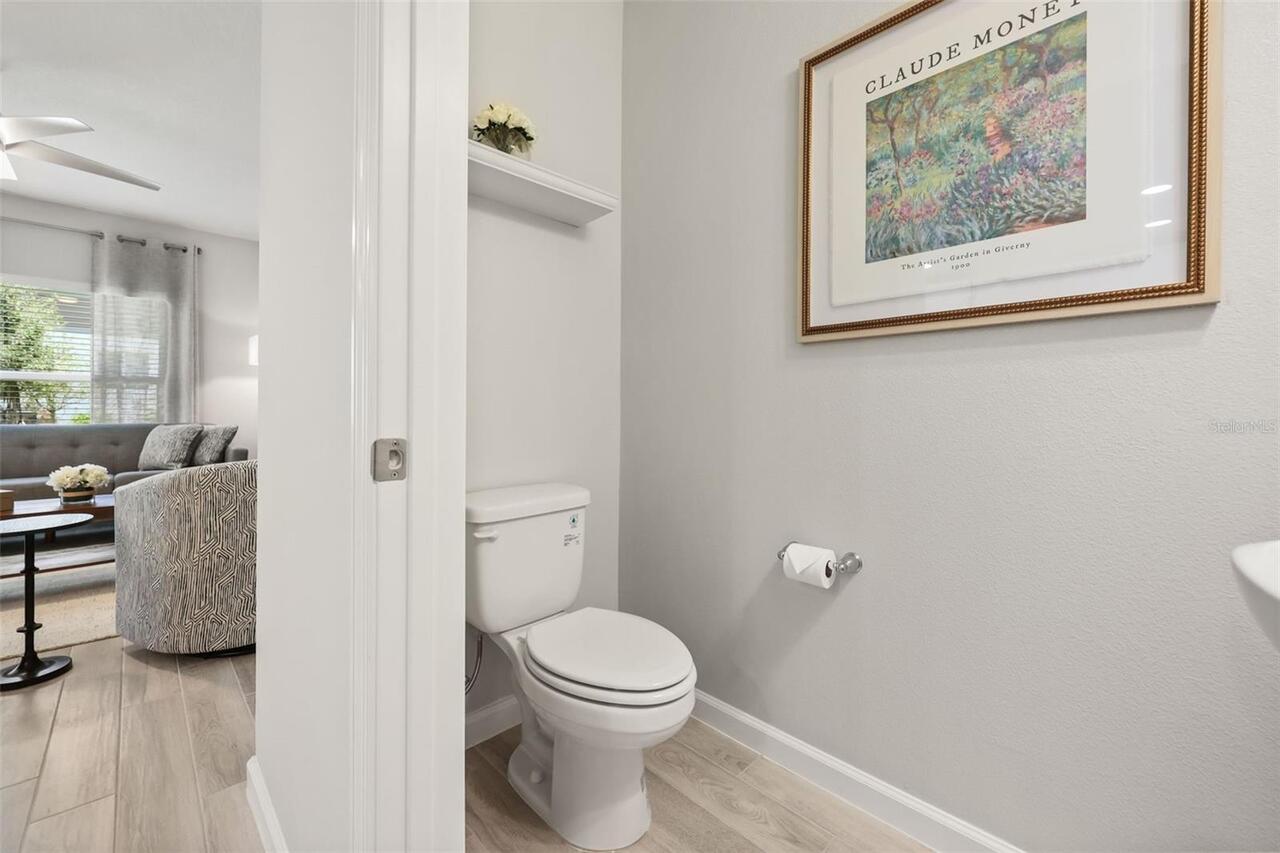 Listing Photo 12