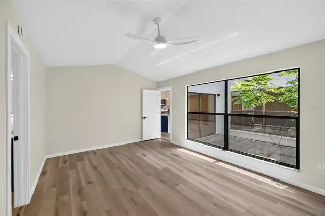 Listing Photo 20