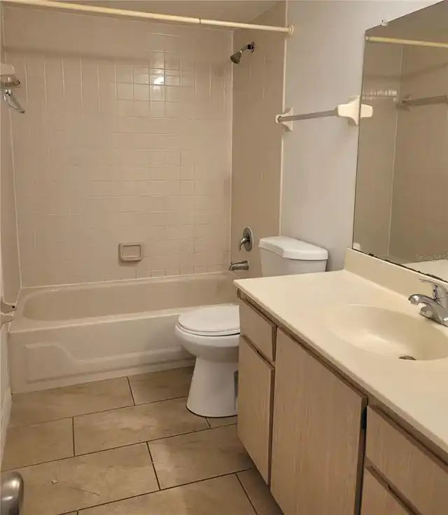 Listing Photo 12