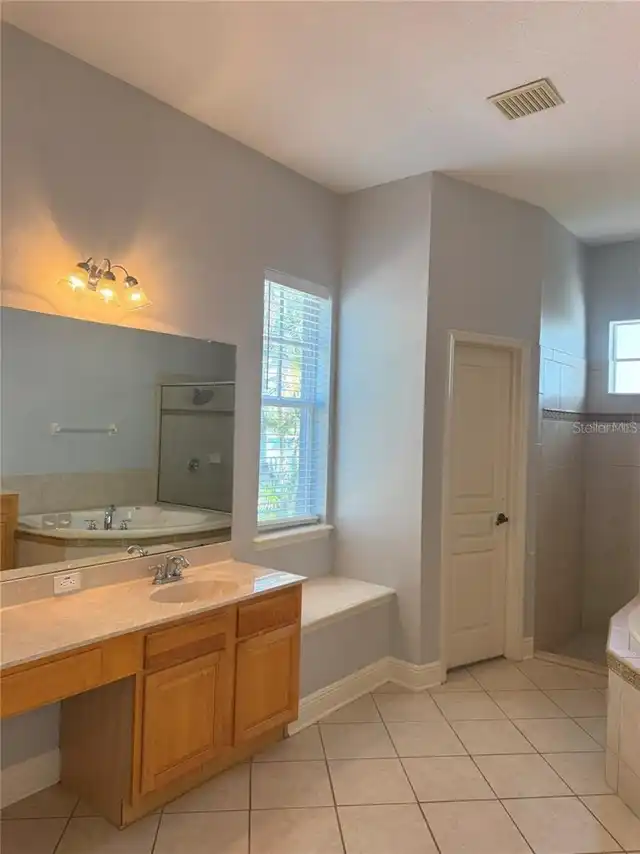 Listing Photo 35