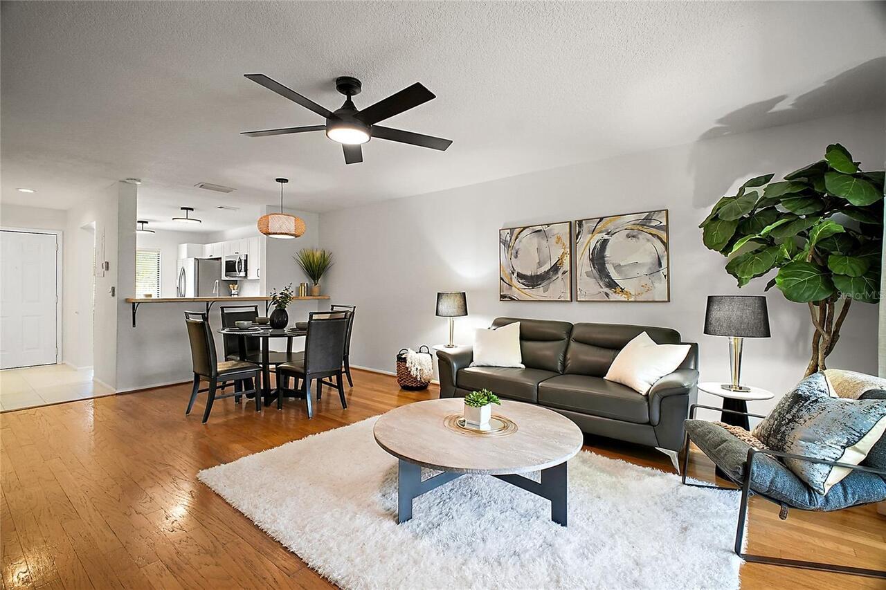 Listing Photo 11