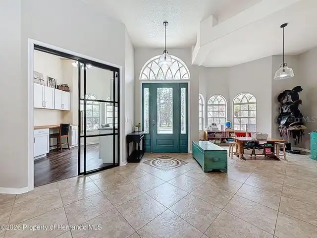 Listing Photo 8