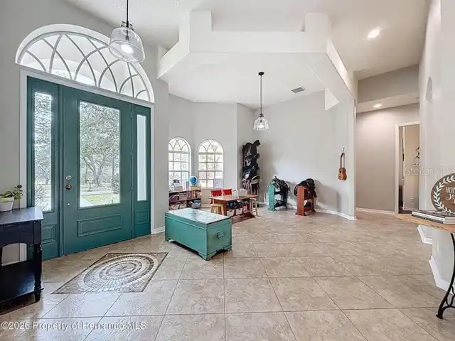 Listing Photo 9
