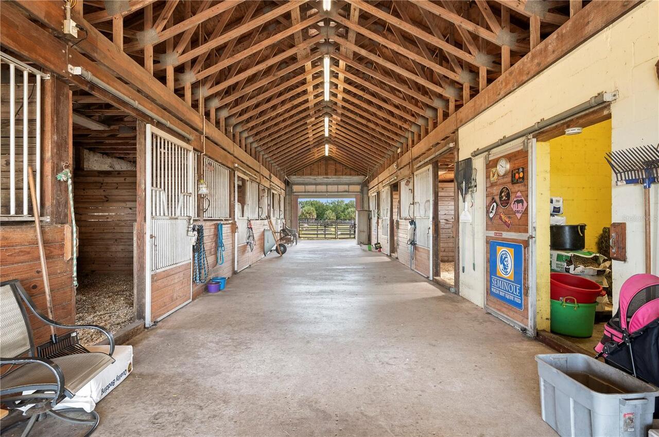 Listing Photo 11