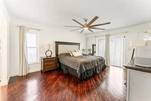 Listing Photo 14
