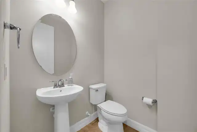 Listing Photo 10