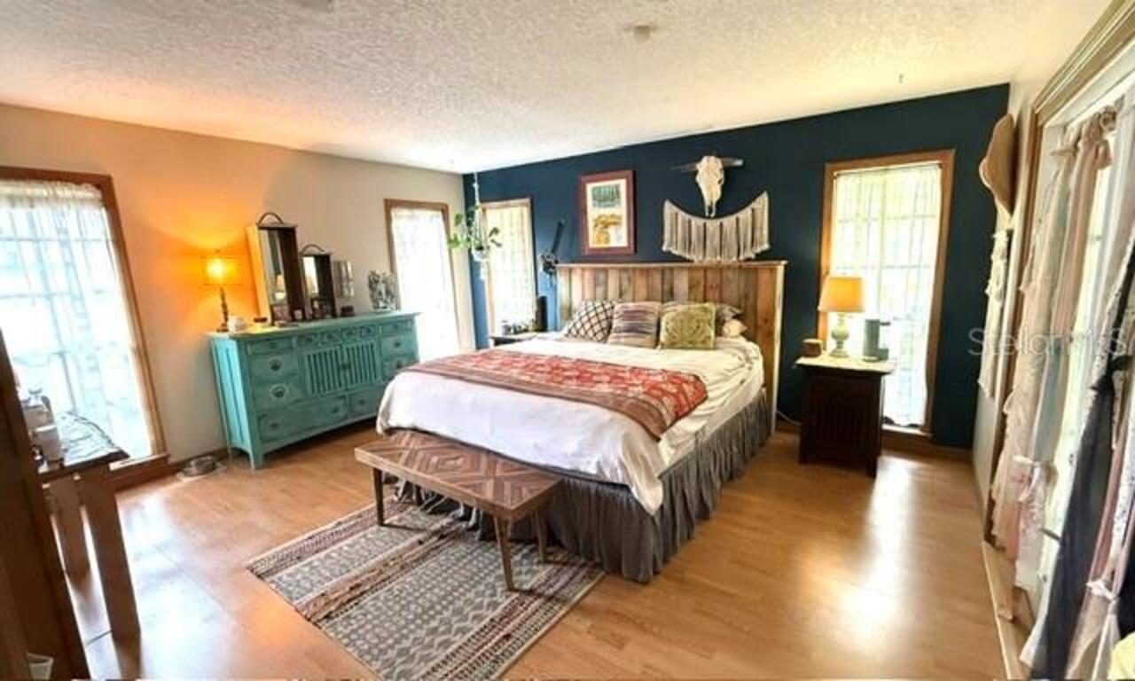 Listing Photo 15