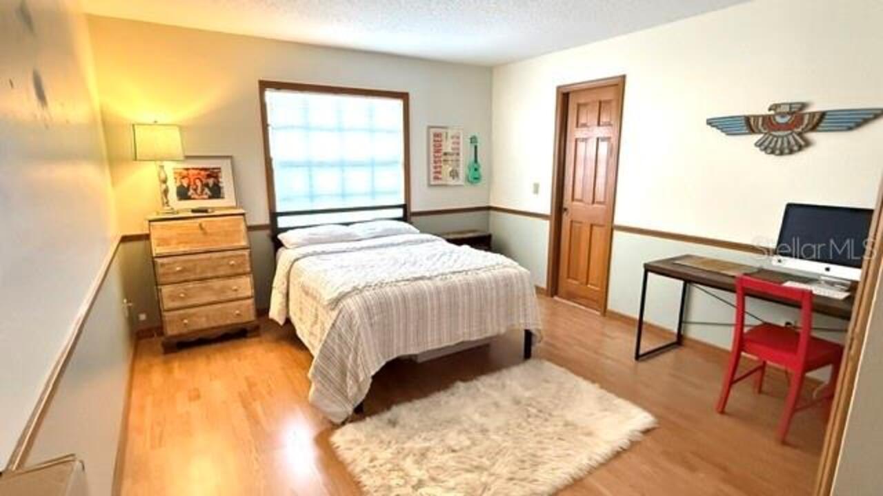 Listing Photo 20