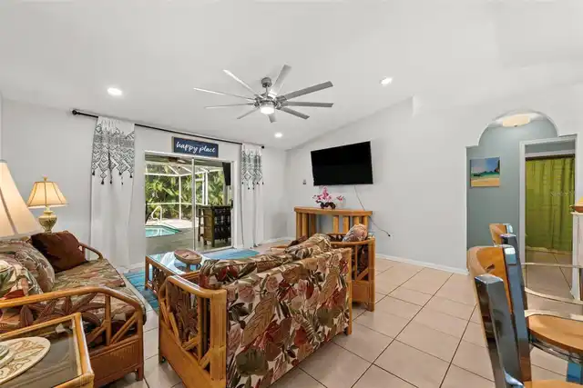 Listing Photo 17