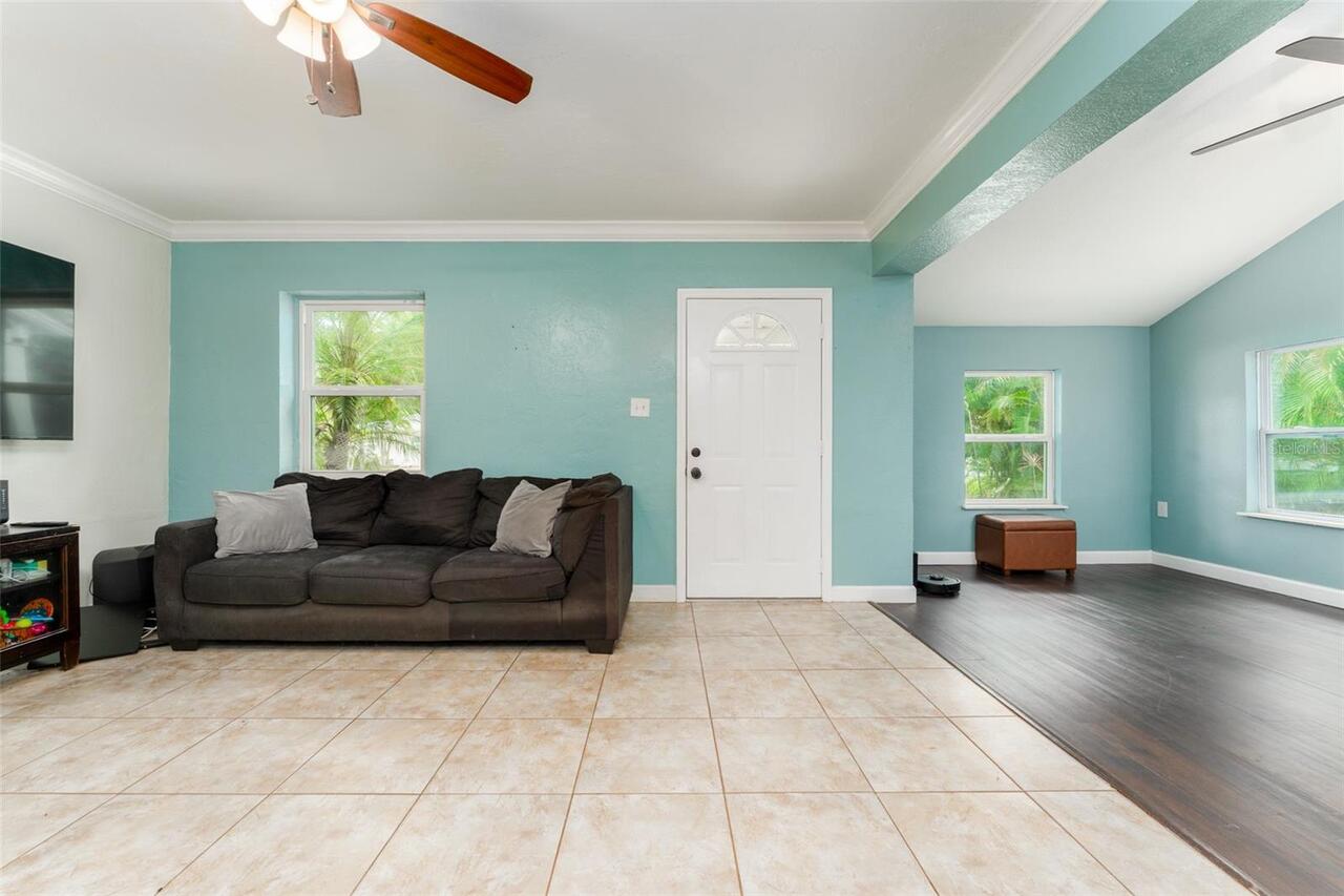 Listing Photo 8