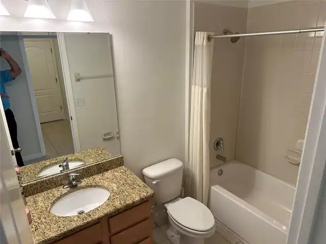 Listing Photo 9