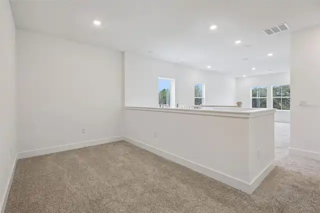 Listing Photo 16