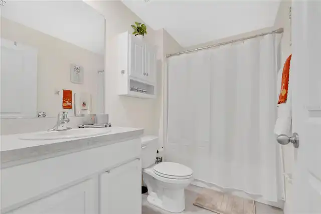 Listing Photo 18