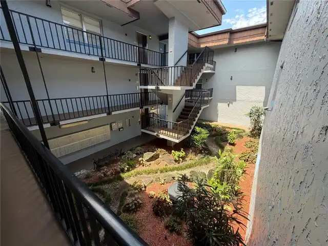 Listing Photo 17