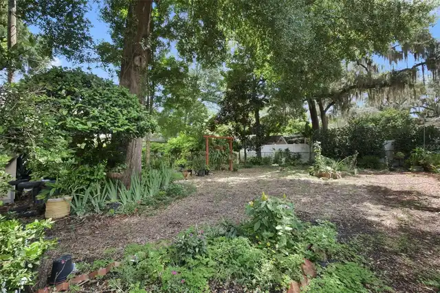 Listing Photo 32
