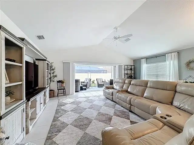 Listing Photo 20