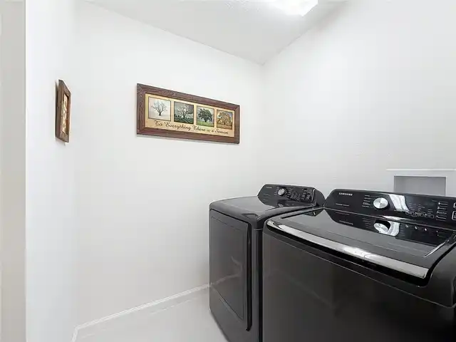 Listing Photo 38