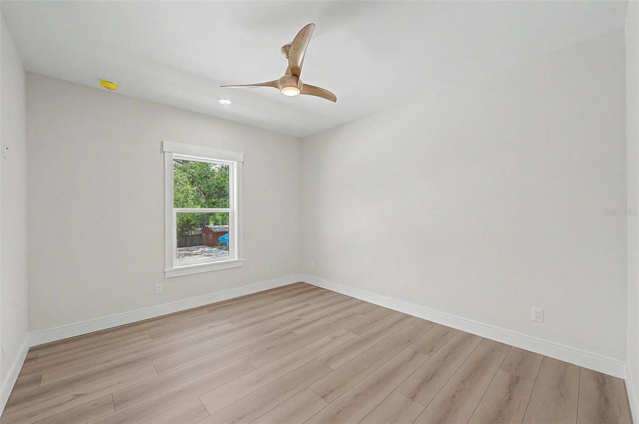 Listing Photo 37
