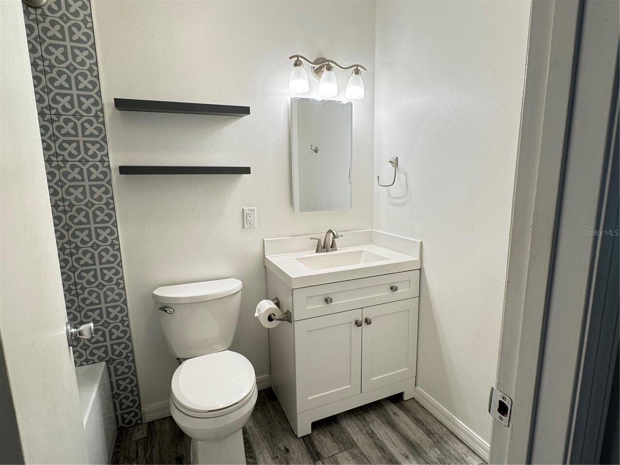 Listing Photo 7